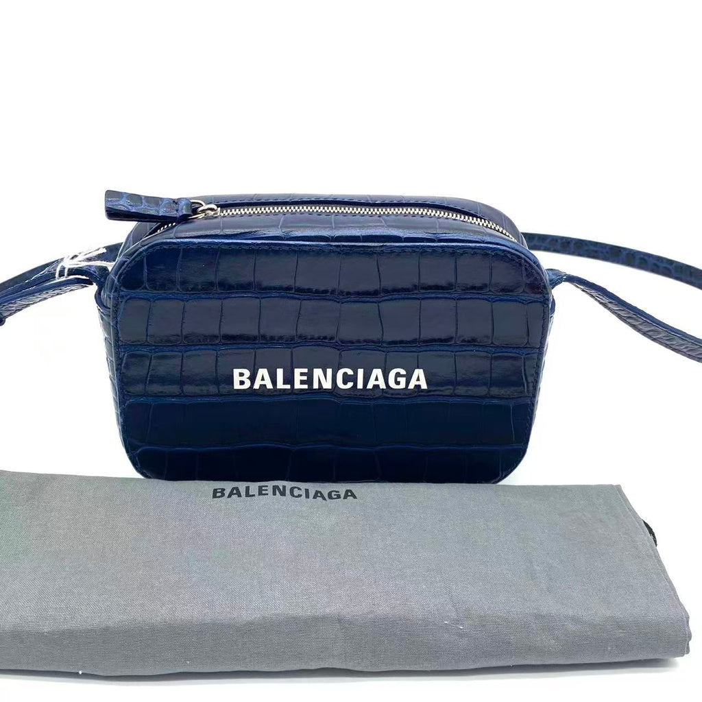 Everyday Camera Bag Crocodile Embossed Leather XS