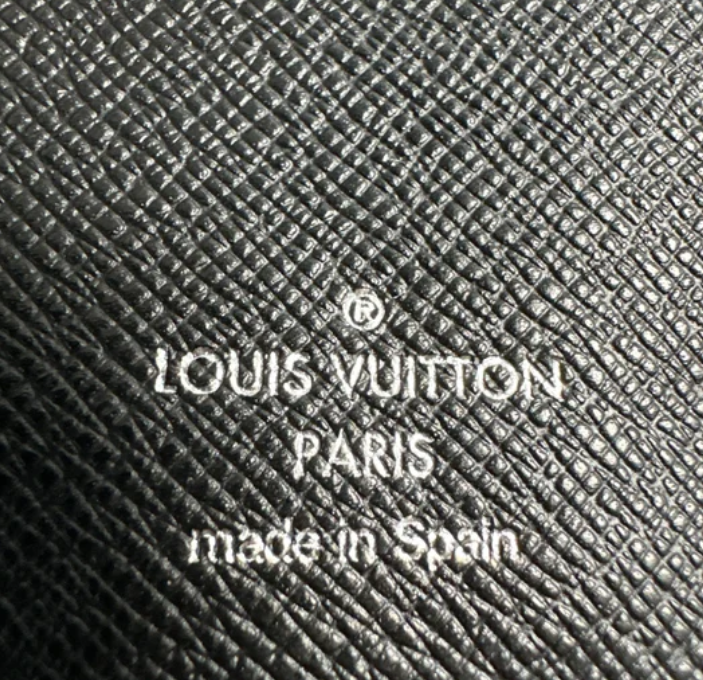 Louis Vuitton Zippy Wallet Vertical W23160