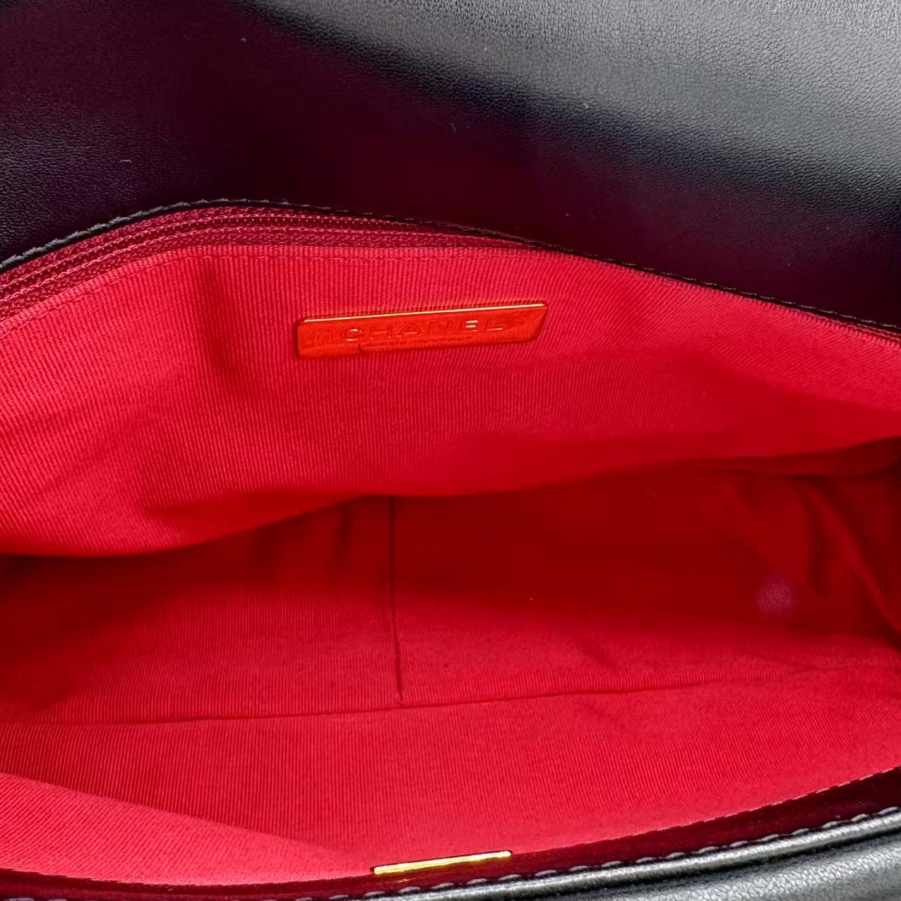 Chanel Medium 19 Flap Bag