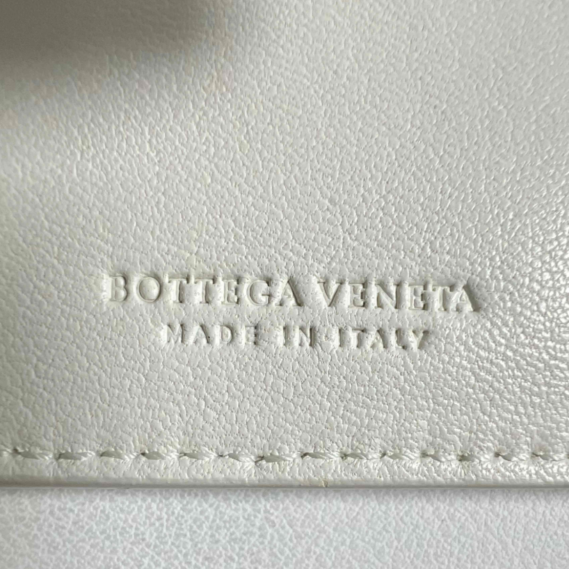 Bottega Veneta Intrecciato Weave Continental Wallet W23240