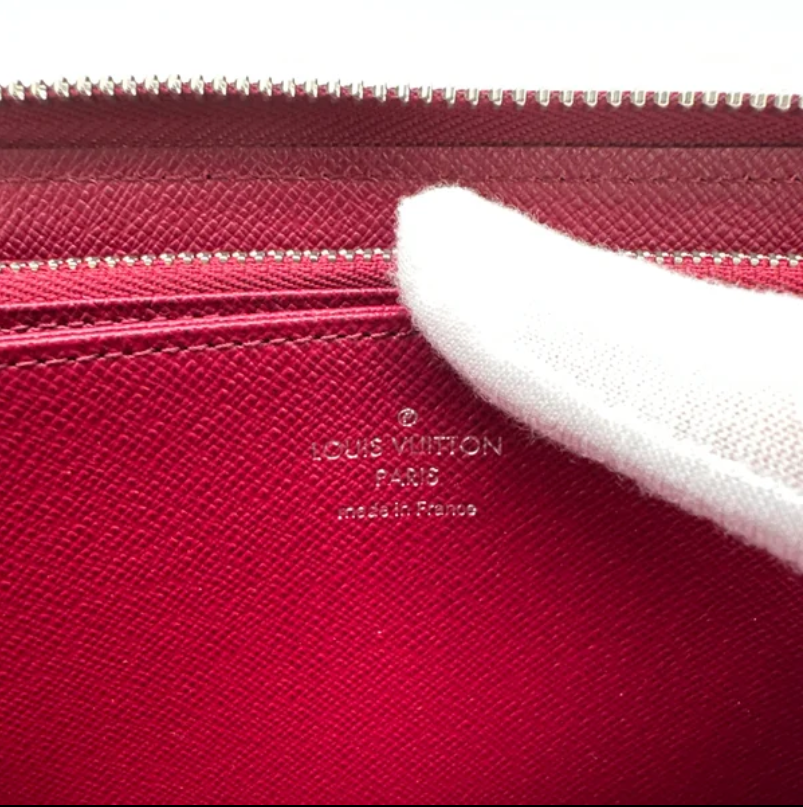 Epi Zippy Wallet Fuchsia W23346