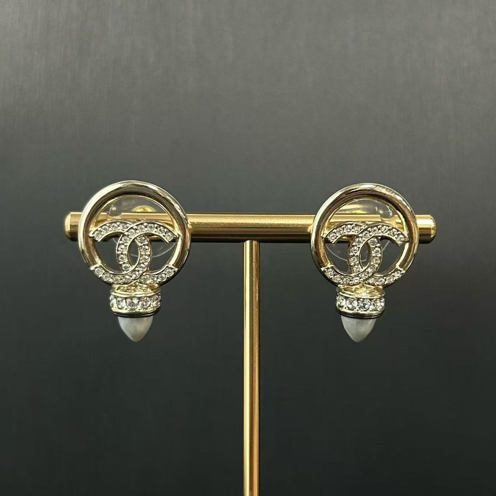Chanel 22 Gold CC Circle Pearl Earrings Twins LDZ714