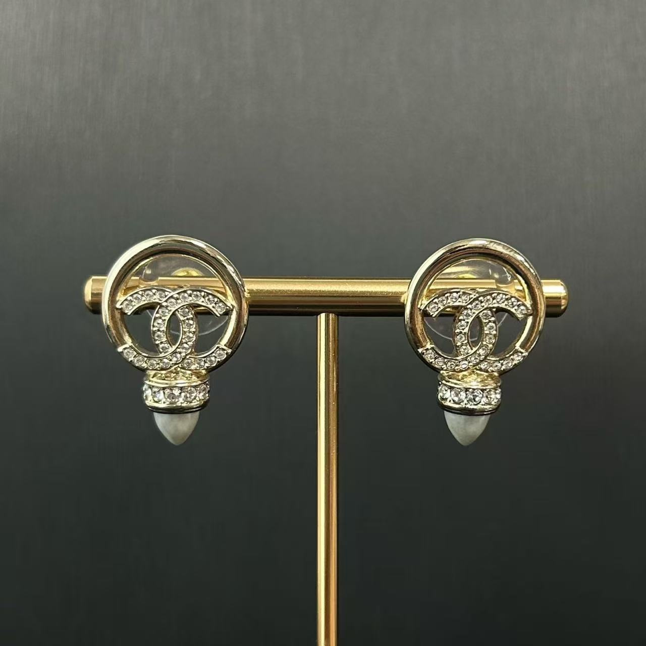 Chanel 22 Gold CC Circle Pearl Earrings Twins LDZ714