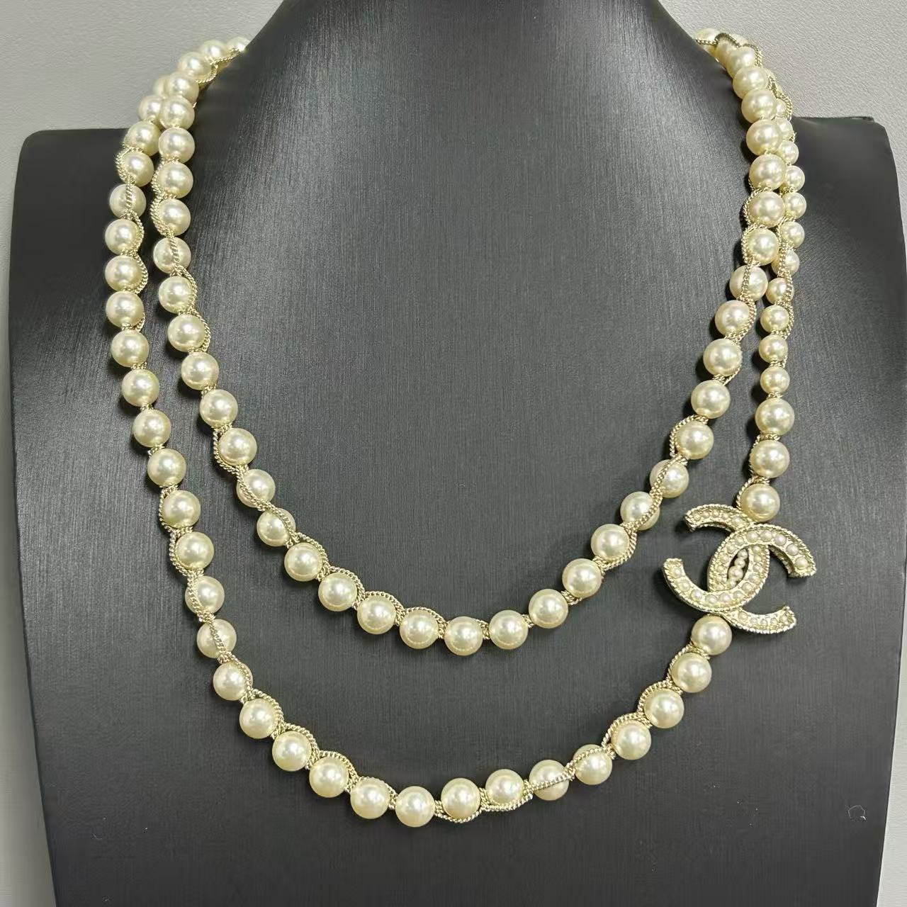 Chanel CC Logo Pendant Necklace twins LDJ3594