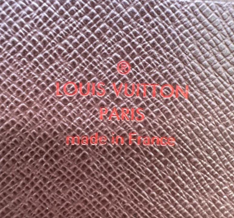 Damier Ebene Zippy Wallet W23132