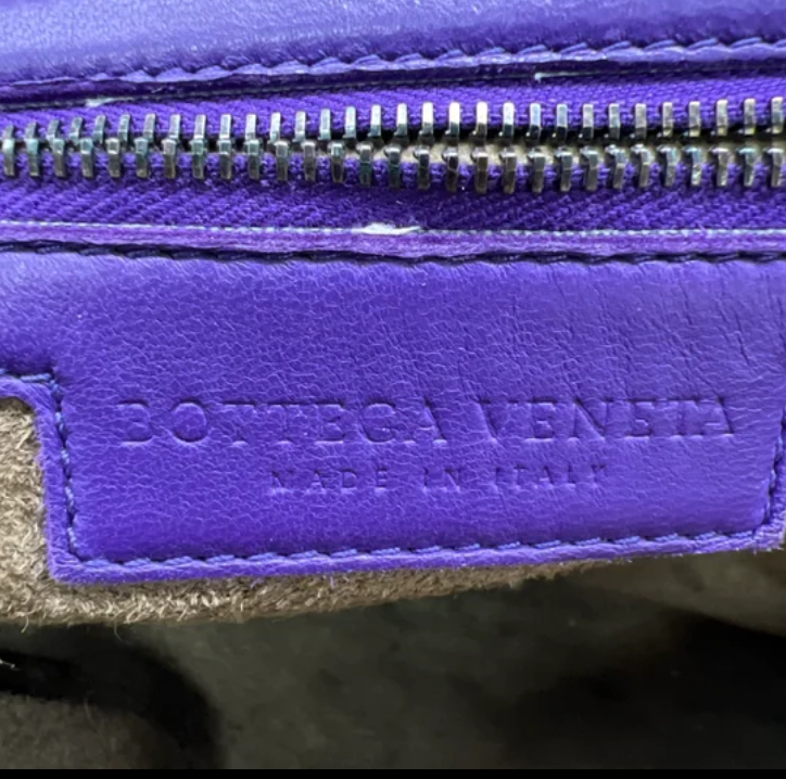 Bottega Veneta Intrecciato Nappa Nodini Crossbody Bag B24090