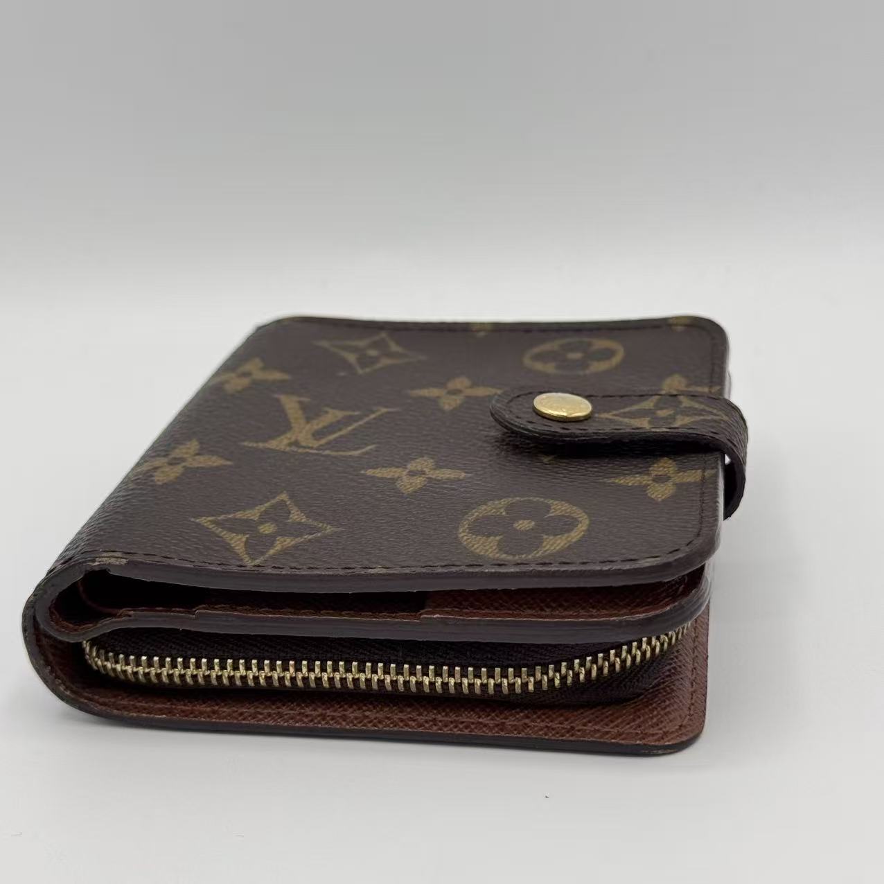 Compact Zippe Wallet Monogram Canvas