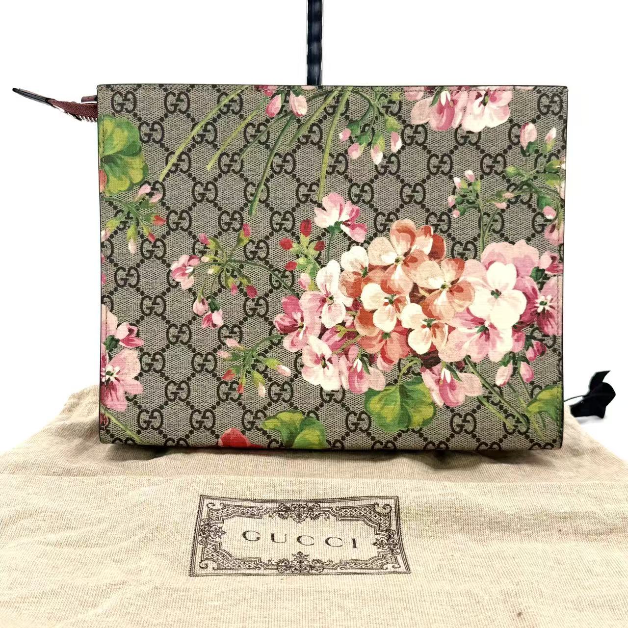 GG Supreme Monogram Blooms Large Cosmetic Case Beige Multicolor Dry Rose LDM-1283