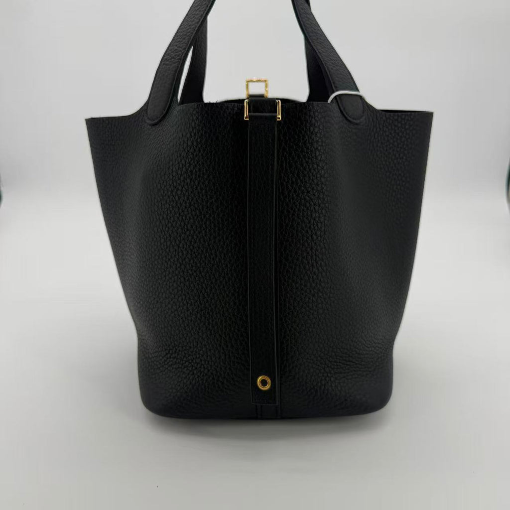 Picotin Lock 22 Clemence Noir Gold Hardware