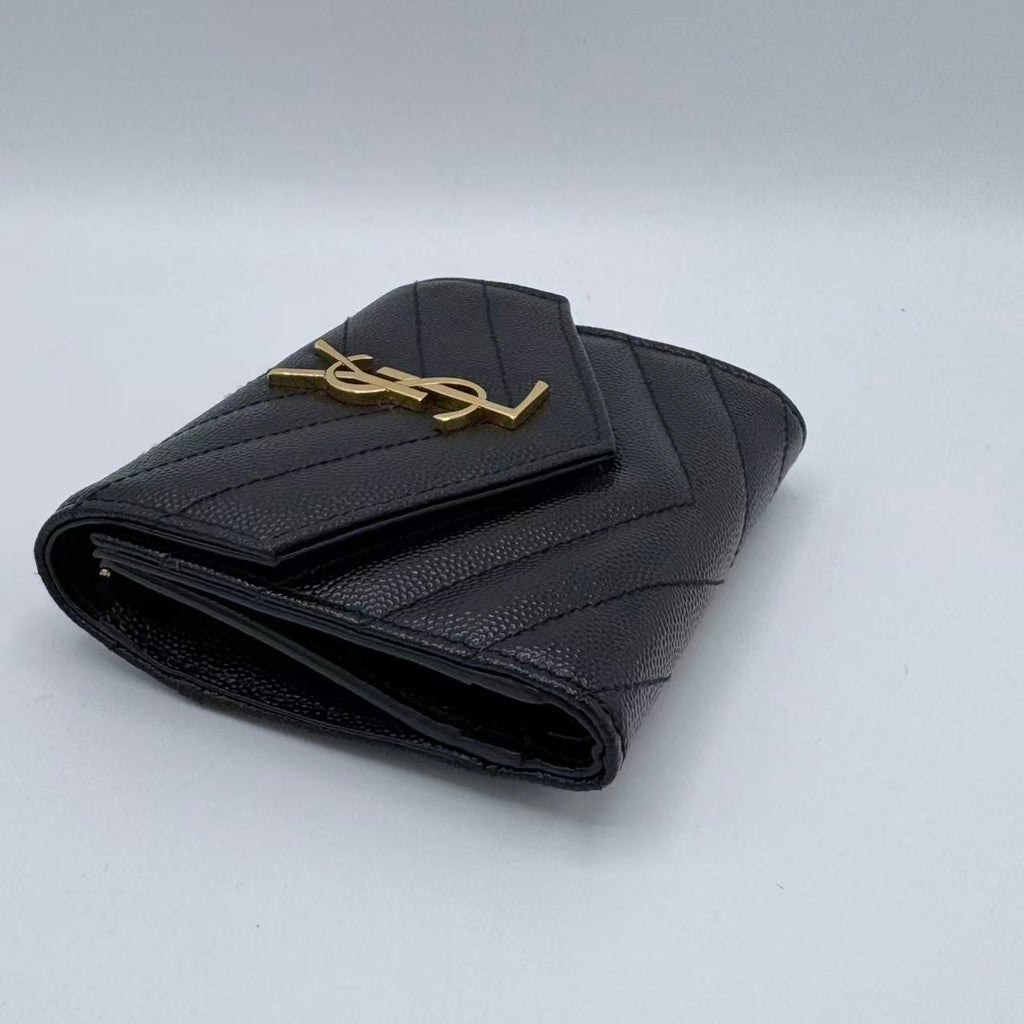 Monogram Trifold Wallet in Grained Leather Gisel
