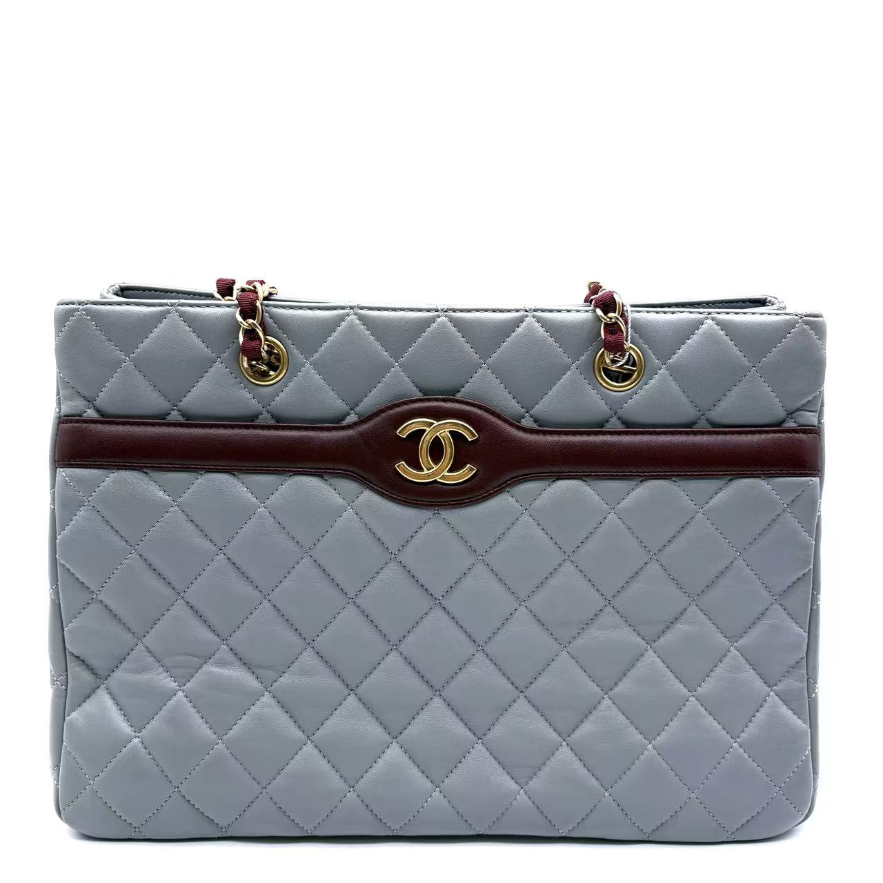 Classic CC Shopping leather tote