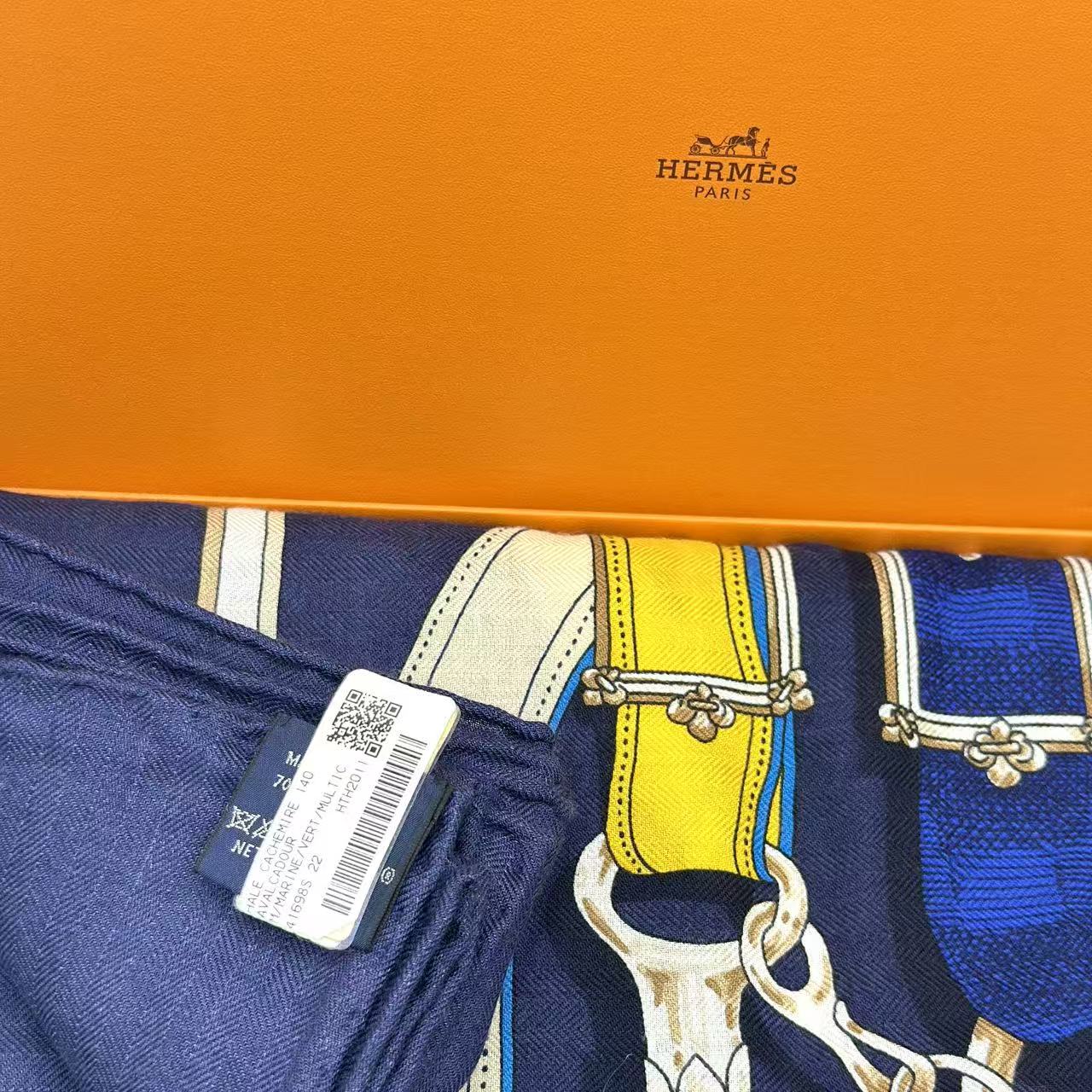 Chale Cashemire 140  CADOUR