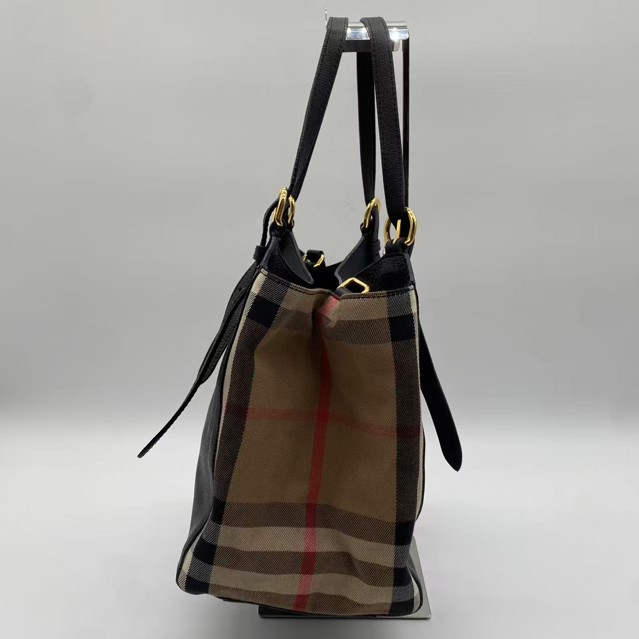 Burberry Grainy Calfskin House Check Small Canterbury Black