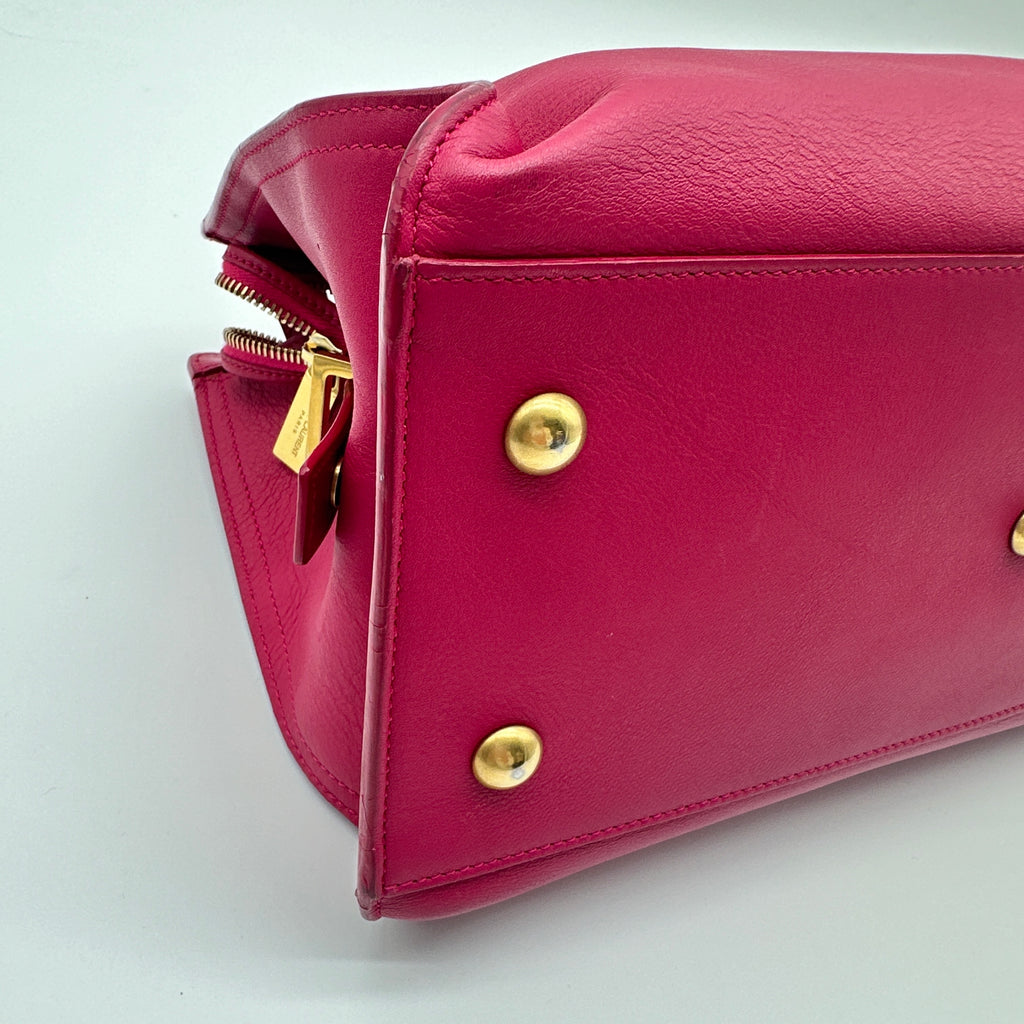 Classic Y Cabas Leather Medium Pink