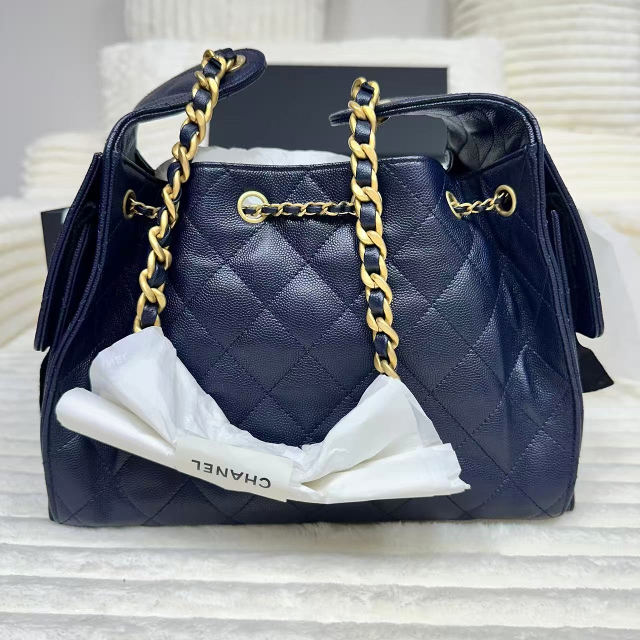 25 Hobo Bag Caviar Navy Blue Small