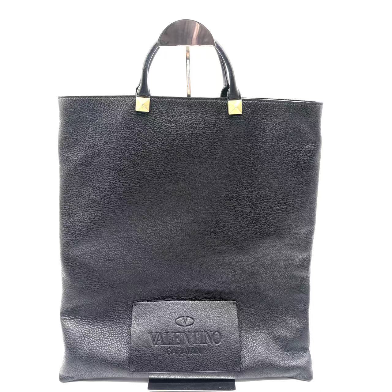 rockstud logo patch tote bag