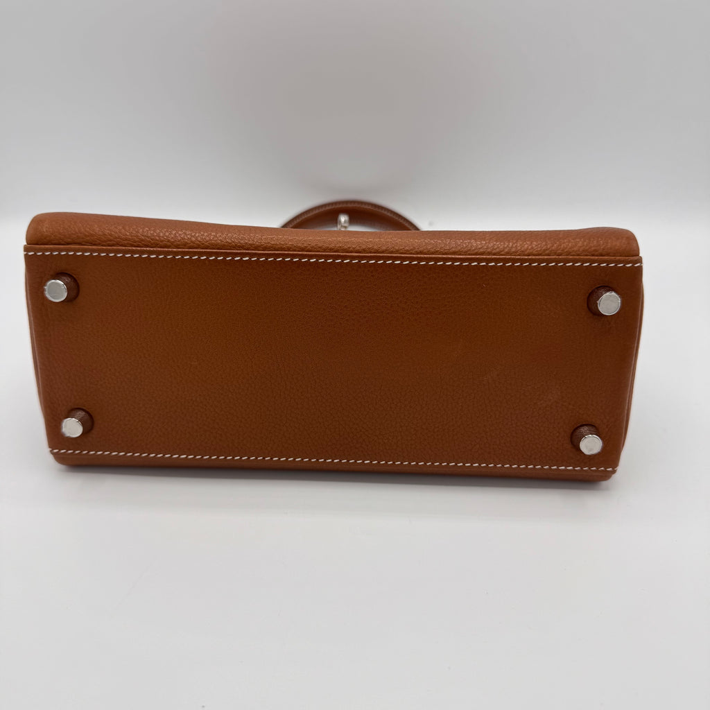 Kelly Handbag Fauve Barenia Faubourg with Palladium Hardware 25(Z Stamp Year 2021)