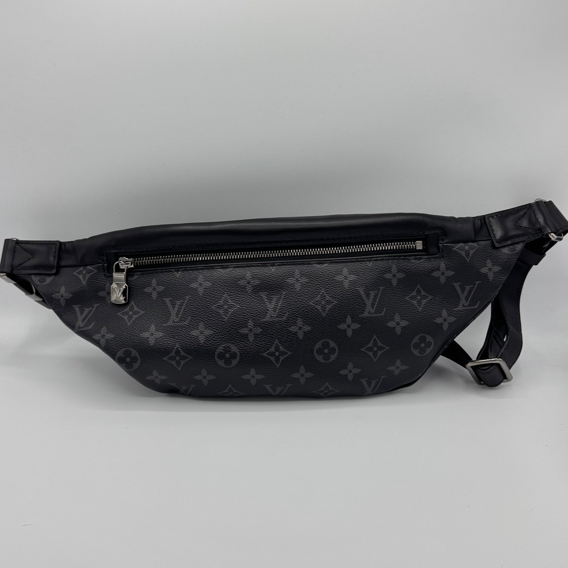 Louis Vuitton Discovery Bumbag Monogram Eclipse Canvas