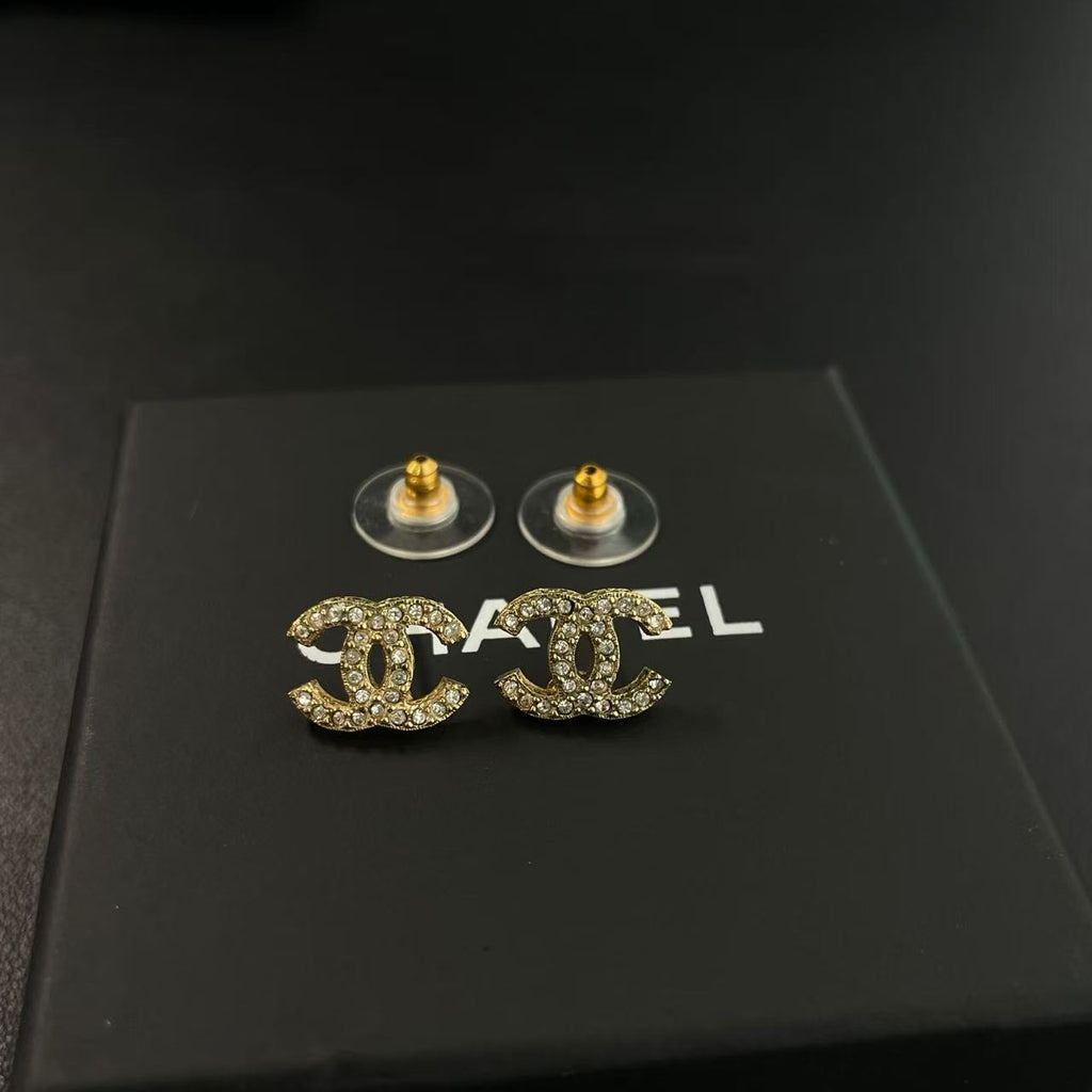 Chanel CC Earrings Light Gold Twins LDZ1265