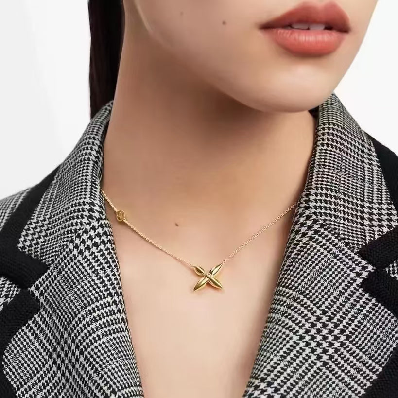 Louis Vuitton Metal Louisette Necklace Gold  twins LDZ647