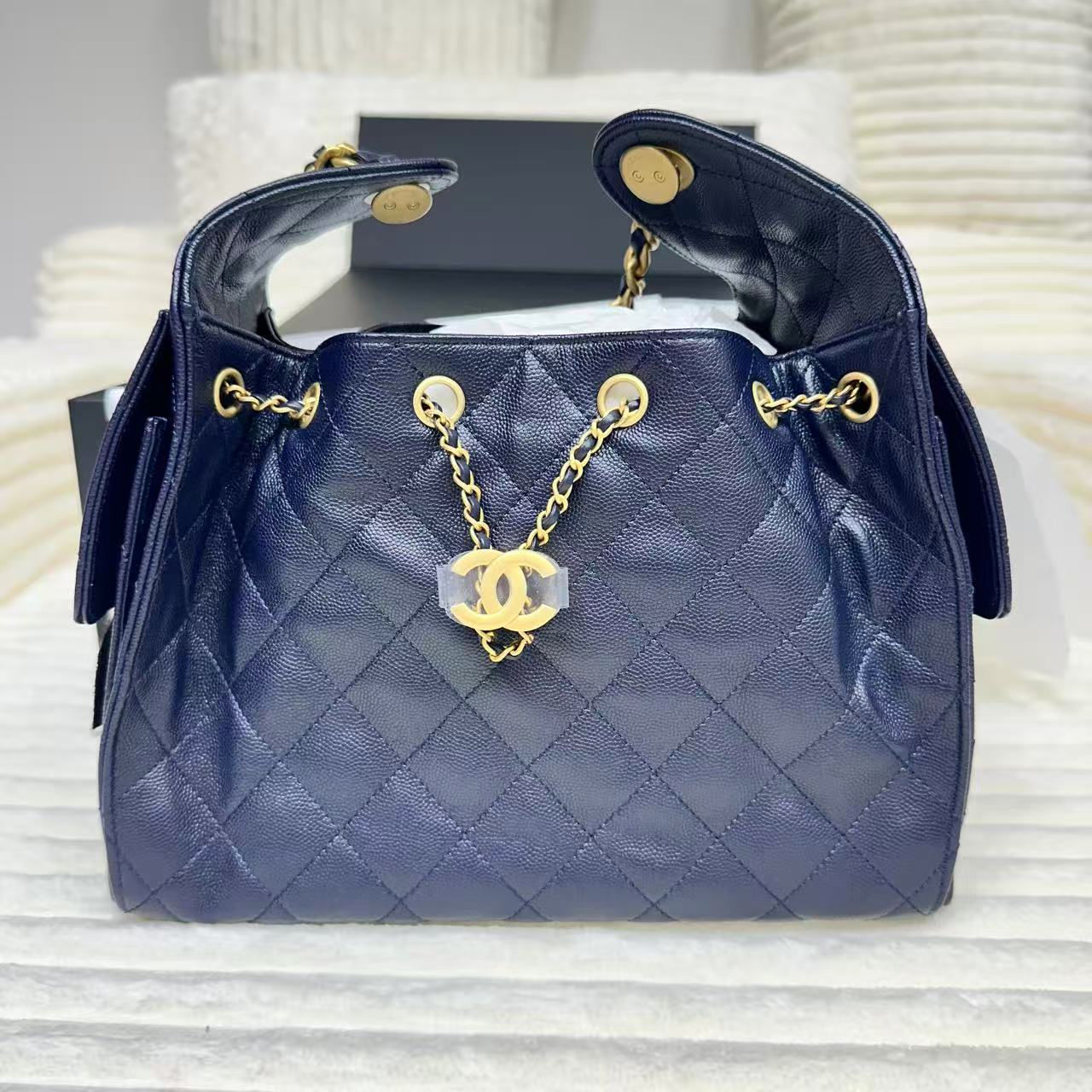 25 Hobo Bag Caviar Navy Blue Small