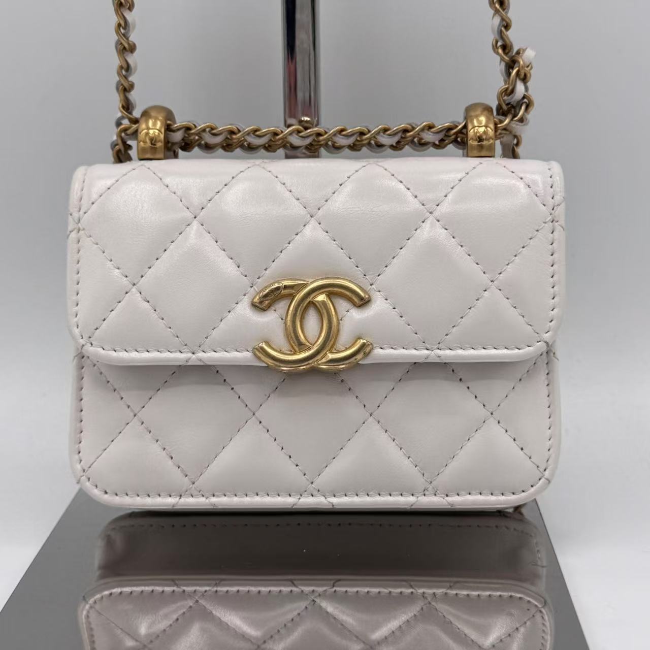 Chanel  Calfskin Quilted Perfect Fit Coin Purse With Chain White