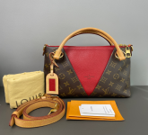 Louis Vuitton V Tote Monogram Canvas and Leather BB twins LDZ668