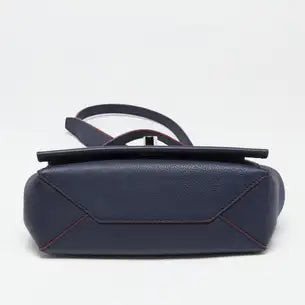 Lockme II Handbag Leather BB - twins