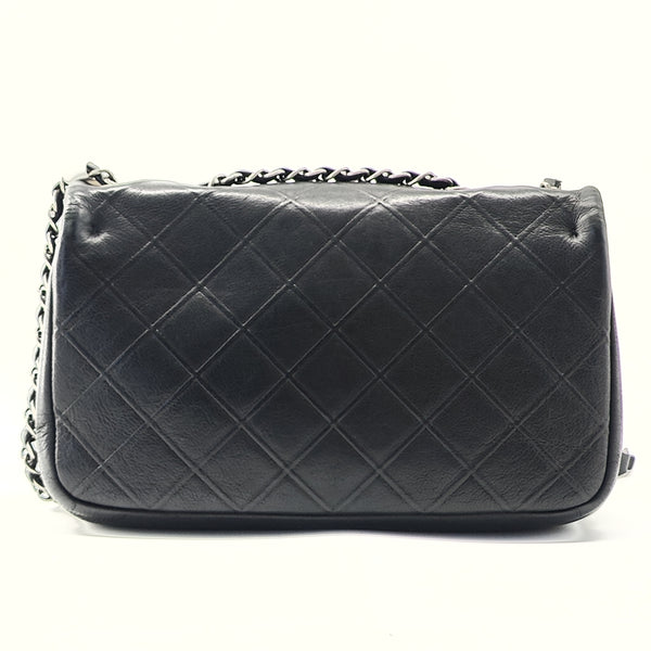 New Chic Flap Bag Diamond Embossed Calfskin Small